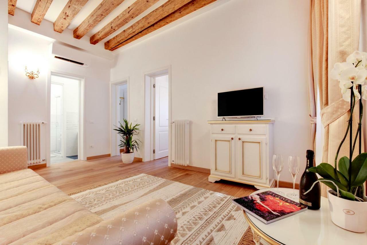 Nikki House Apartment Venice Luaran gambar